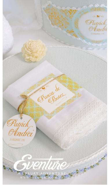 Trusou de botez cu broderie personalizata pentru baieti, Gold & Mint 8
